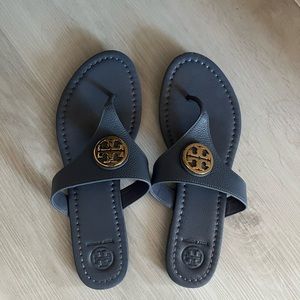 Like new Tory Burch 8.5 sandals